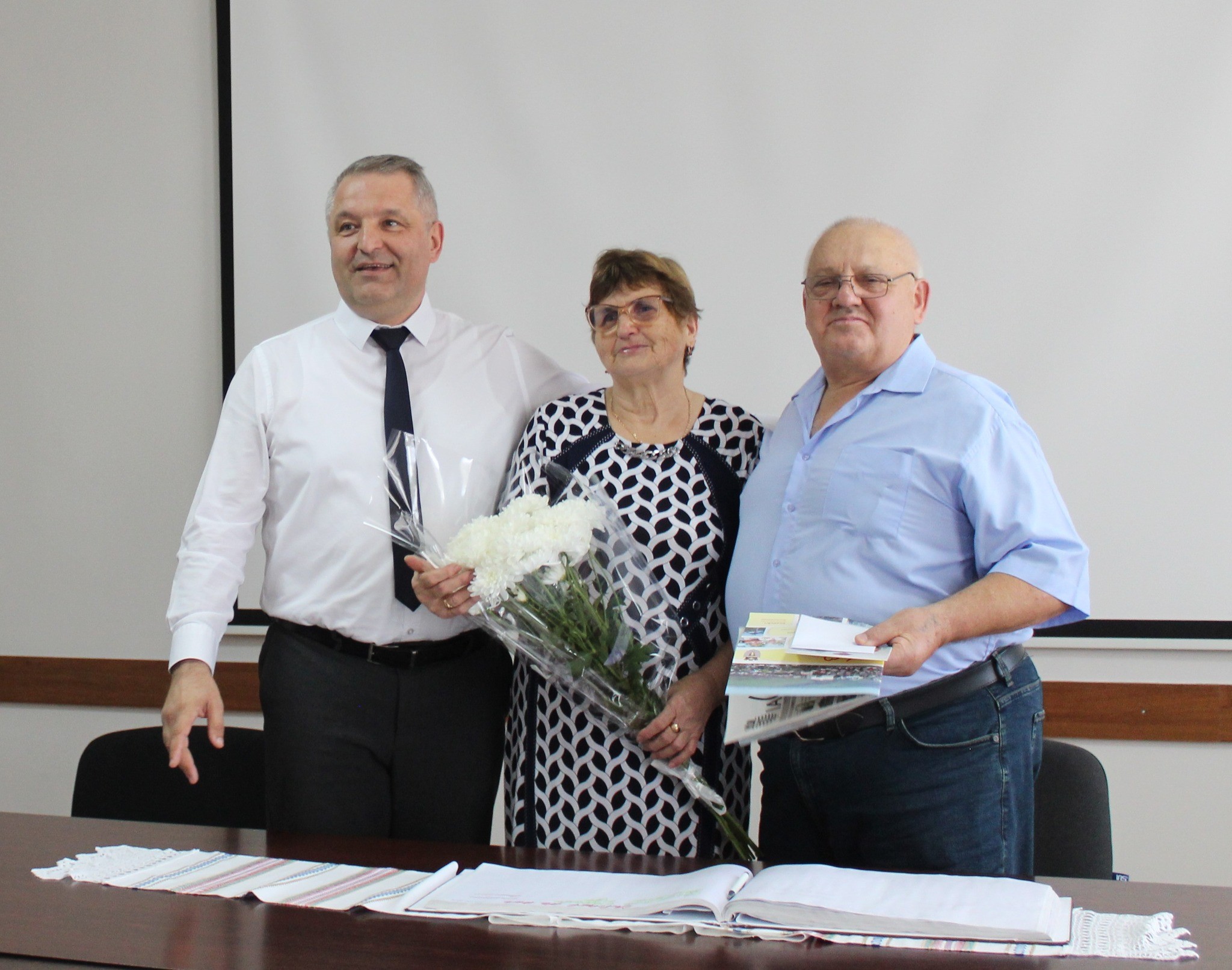 SĂRBĂTOAREA FAMILIEI CHERDIVARA