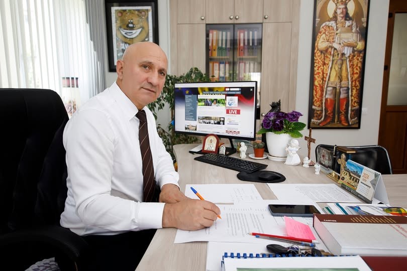 Stimați locuitori ai orașului Ialoveni