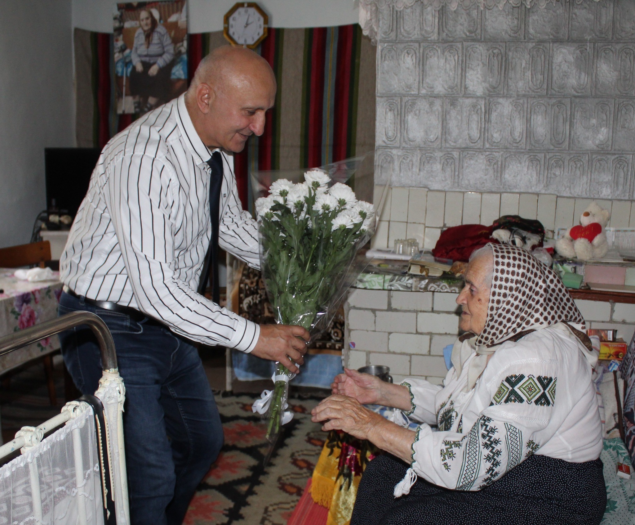 FELICITARE   Ialoveneanca Tatiana Mîra a marcat jubileu de 90 ani