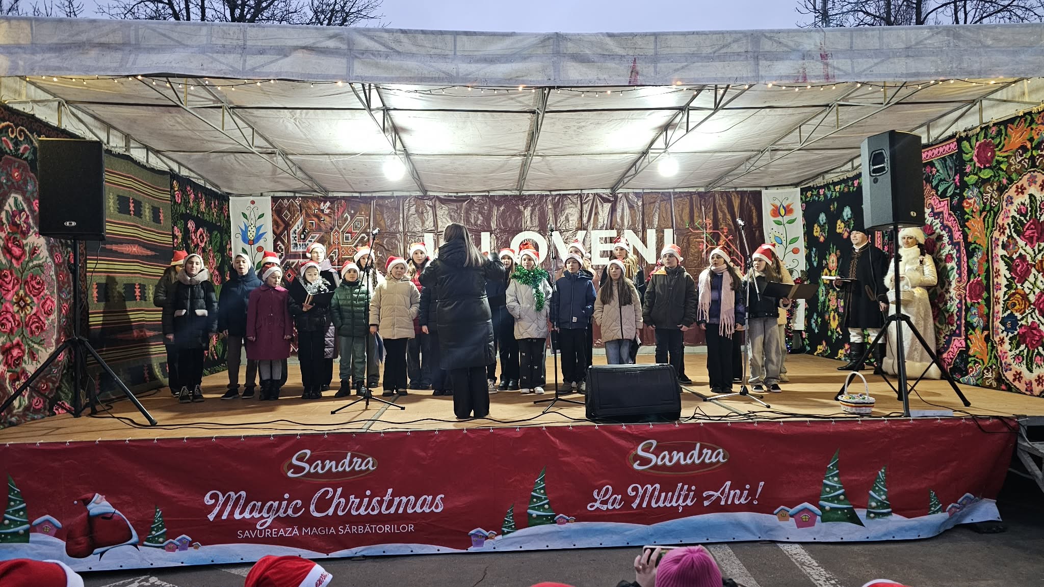 🎄✨ Inaugurarea Pomului de Crăciun în Piața Unirii din orașul Ialoveni ✨🎄