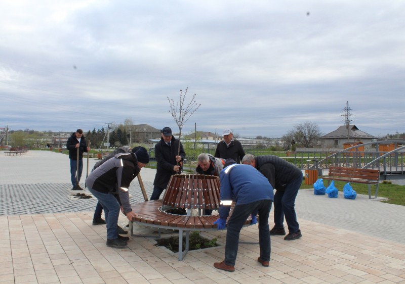 Orașul Ialoveni. Lucrări de amenajare și salubrizare.