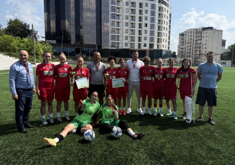 Premierea echipelor feminine de fotbal din orașul Ialoveni