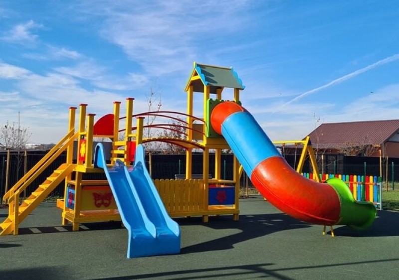 Dragi ialoveneni de acasă și din diaspora