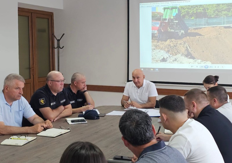 Situația de pe strada Universului, examinată în regim de urgență